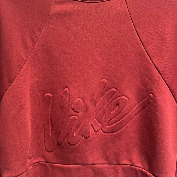 Nike Embossed Logo Sweatshirt Womens Size M Rust Dri Fit - Picture 2 of 8